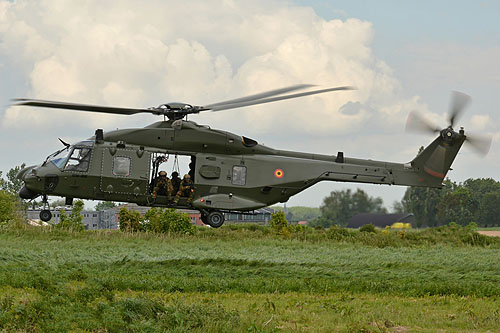 Hélicoptère NH90 MTH belge