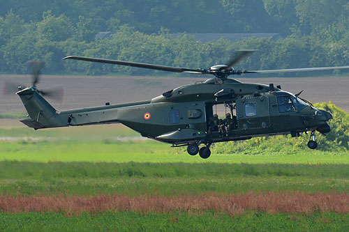 Hélicoptère NH90 MTH belge