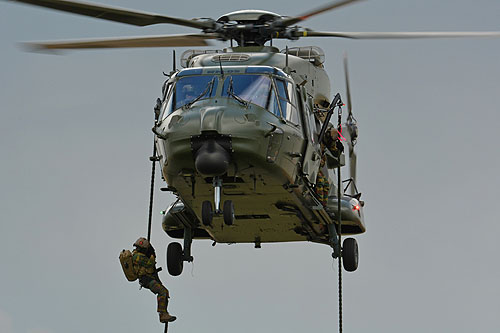 Hélicoptère NH90 MTH belge