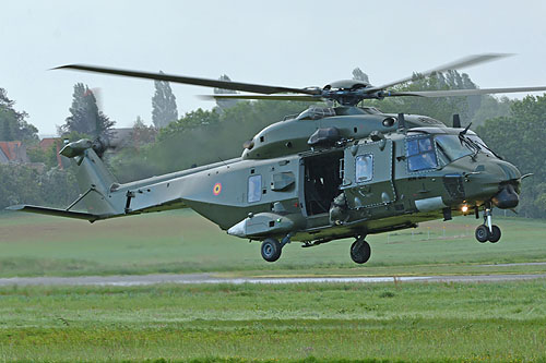 Hélicoptère NH90 MTH belge