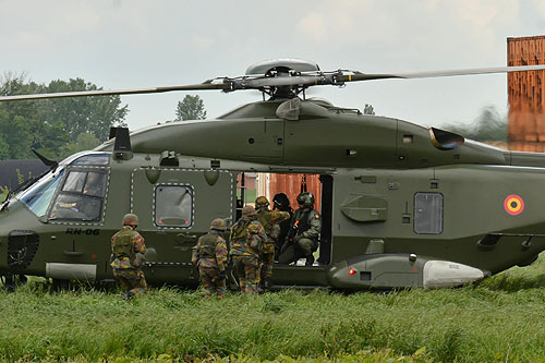 Hélicoptère NH90 MTH belge