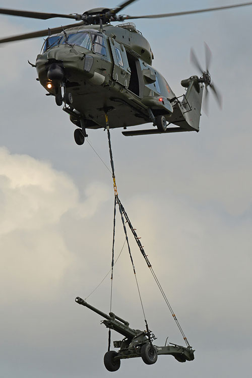 Hélicoptère NH90 MTH belge