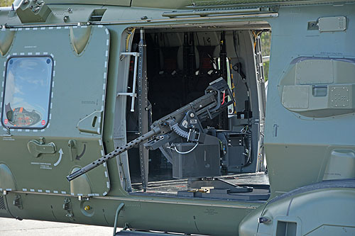 Hélicoptère NH90 TTH de l'Armée belge équipé d'un canon