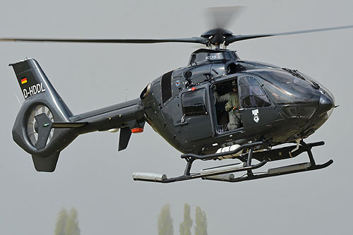 Hélicoptère EC135 D-HDDL de la MarineFliegerGeschwader (MFG 5)