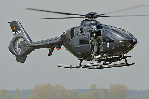 Hélicoptère EC135 D-HDDL de la MarineFliegerGeschwader (MFG 5)