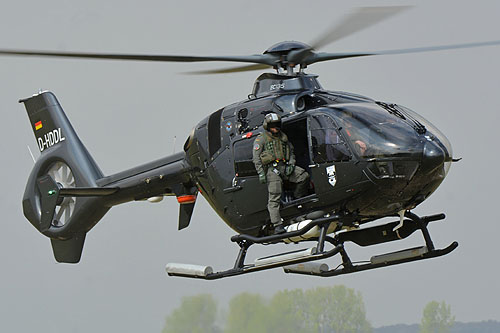 Hélicoptère EC135 D-HDDL de la MarineFliegerGeschwader (MFG 5)