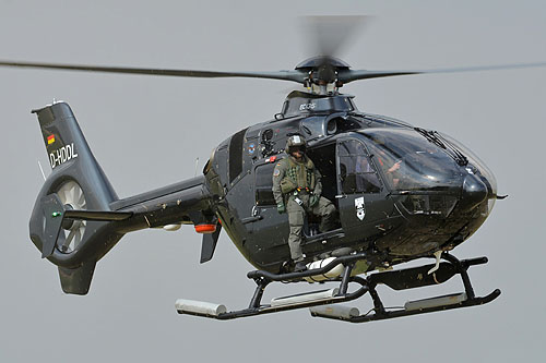 Hélicoptère EC135 D-HDDL de la MarineFliegerGeschwader (MFG 5)