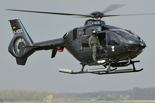 Hélicoptère EC135 D-HDDL de la MarineFliegerGeschwader (MFG 5)