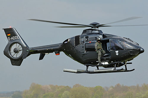 Hélicoptère EC135 D-HDDL de la MarineFliegerGeschwader (MFG 5)