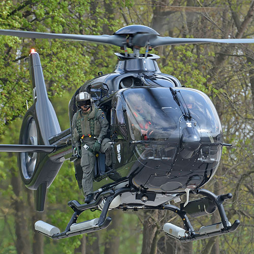 Hélicoptère EC135 D-HDDL de la MarineFliegerGeschwader (MFG 5)