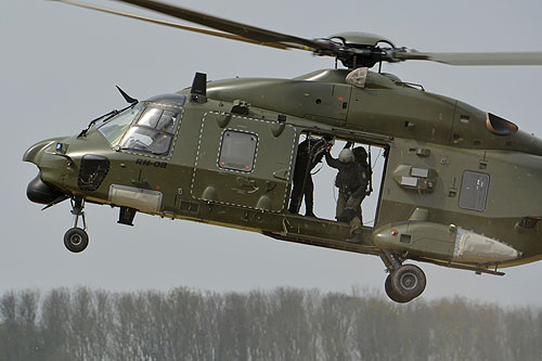 Hélicoptère NH90 MTH belge