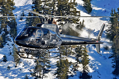 Hélicoptère AS350 BA Ecureuil F-GNLP d'HELI SECURITE, affrêté par BLADE