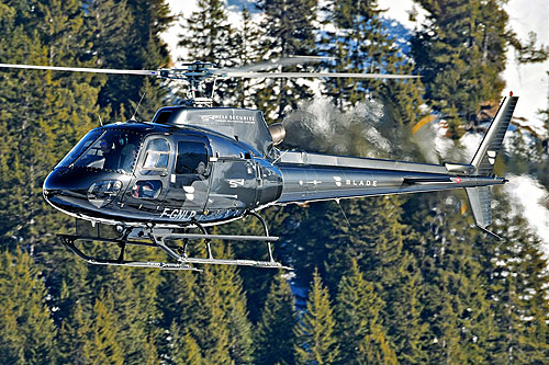 Hélicoptère AS350 BA Ecureuil F-GNLP d'HELI SECURITE, affrêté par BLADE