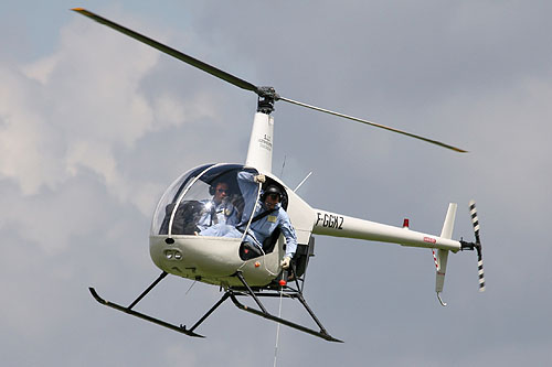 Hélicoptère Robinson R22