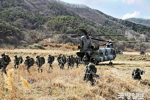 Hélicoptère CH47 Chinook Corée du Sud