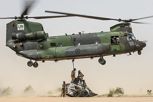 Hélicoptère CH147 Chinook Canada au Mali