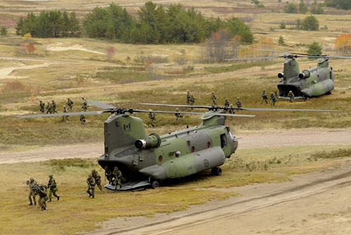 Hélicoptère CH147F Chinook Canada