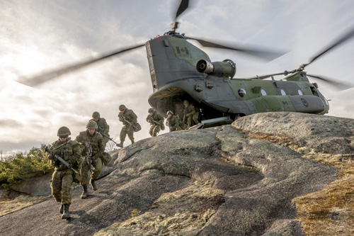 Hélicoptère CH147F Chinook Canada