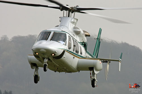 Hélicoptère BELL 430