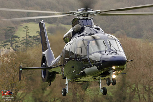 Hélicoptère EUROCOPTER EC155 Dauphin