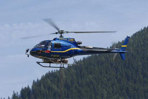 Hélicoptère AS350 Ecureuil de CMBH