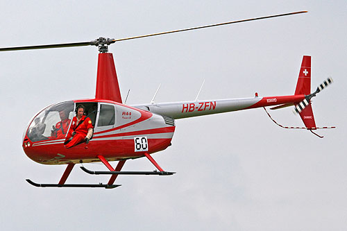 Hélicoptère Robinson R44 HB-ZFN