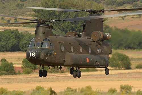 Hélicoptère CH47 Chinook FAMET