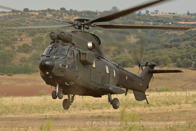 Hélicoptère AS332 SuperPuma FAMET