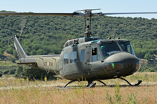 Hélicoptère UH1 Huey FAMET