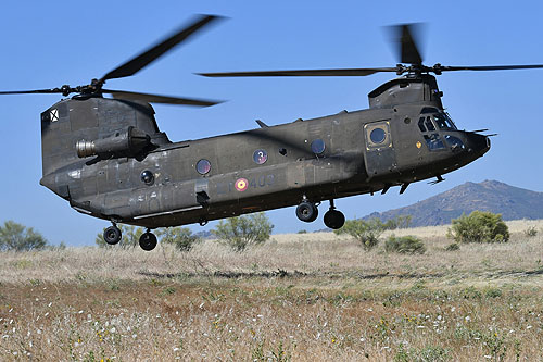 Hélicoptère CH47 Chinook FAMET