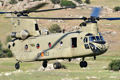 Hélicoptère CH47F Chinook ET423