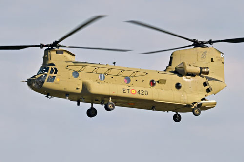 Hélicoptère CH47F Chinook ET420