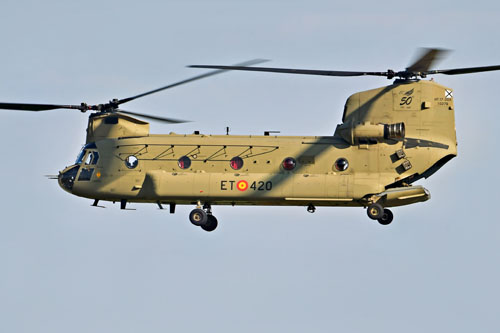 Hélicoptère CH47F Chinook ET420