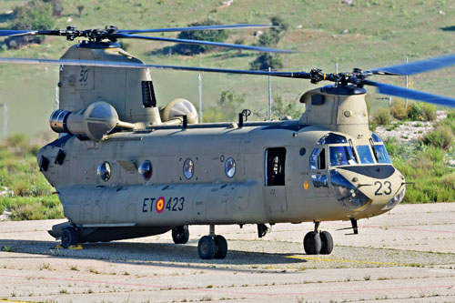 Hélicoptère CH47F Chinook ET423