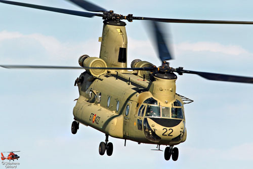 Hélicoptère CH47F Chinook ET422