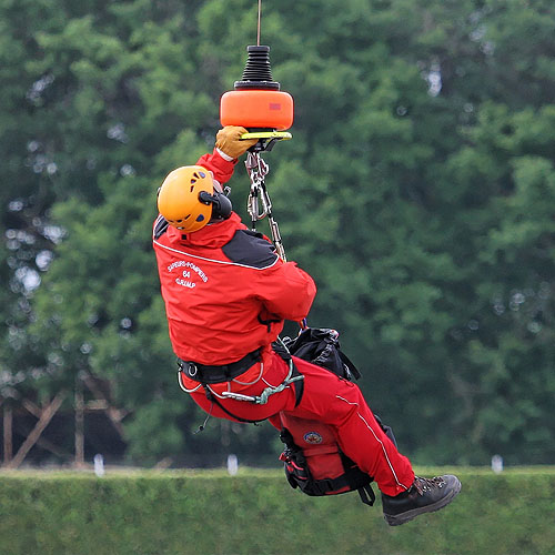 Hélitreuillage avec un hélicoptère EC145 de la Sécurité Civile