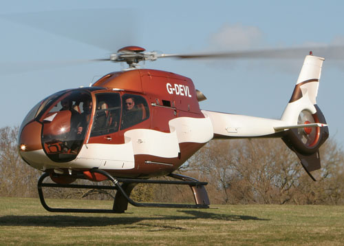 Hélicoptère EC120 G-DEVL