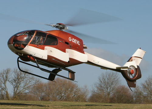 Hélicoptère EC120 G-DEVL