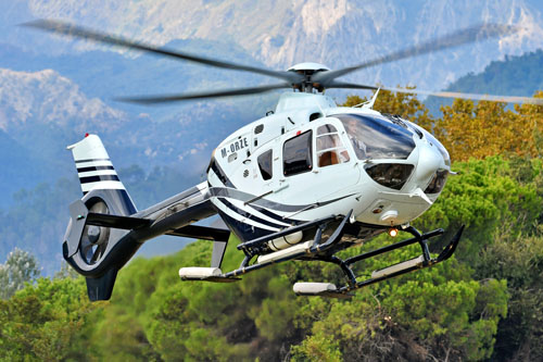 Hélicoptère EC135 M-ORZE