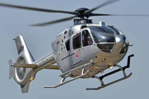 Hélicoptère EC135 G-NSYS