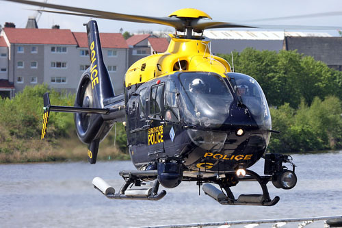 Hélicoptère EC135