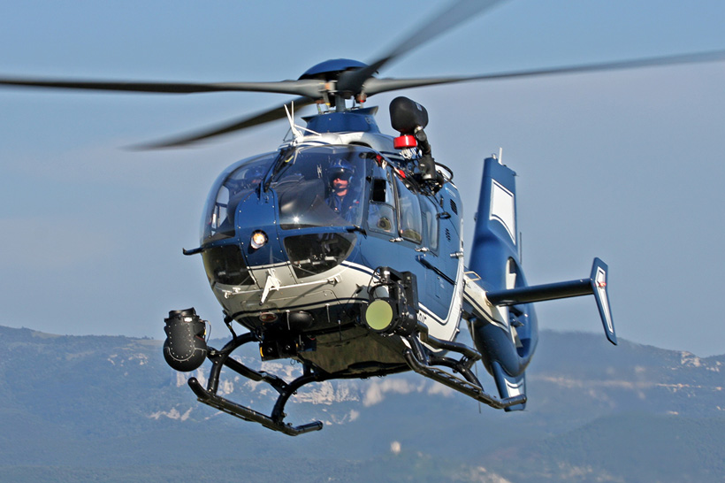 Hélicoptère EC135