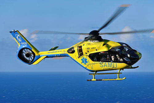 Hélicoptère H135 F-OHSG SAMU 974 La Réunion HELILAGON