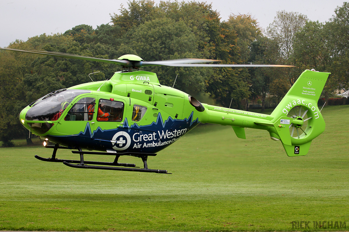 Hélicoptère EC135 G-GWAA de Great Western Air Ambulance Charity, UK