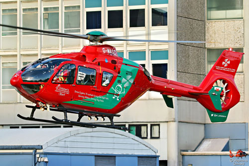 Hélicoptère H145 G-WASC de Wales Air Ambulance Charity