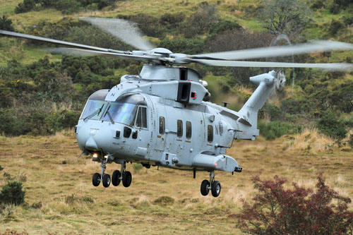 Hélicoptère AW101 Merlin Royal Navy HC4