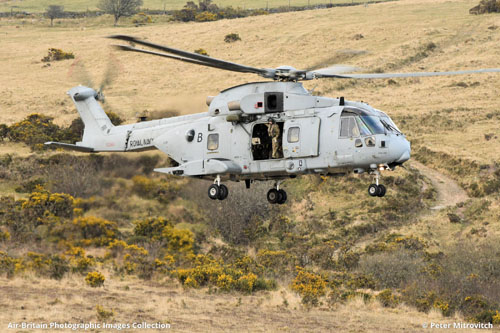 Hélicoptère AW101 Merlin Royal Navy HC4