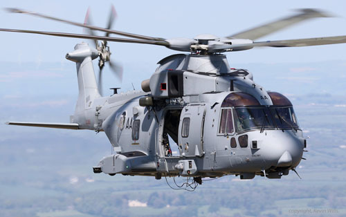 Hélicoptère AW101 Merlin Royal Navy HC4