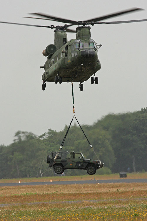 Hélicoptère CH47 Chinook