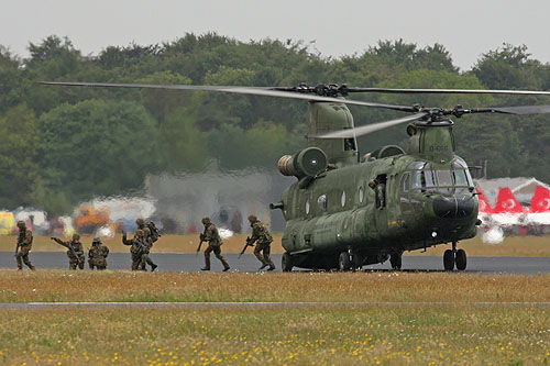 Hélicoptère CH47 Chinook